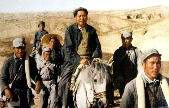 熟悉毛主席的人都知道，他在转战陕北时起了个化名，叫“李得胜”。
但是，到底是叫“