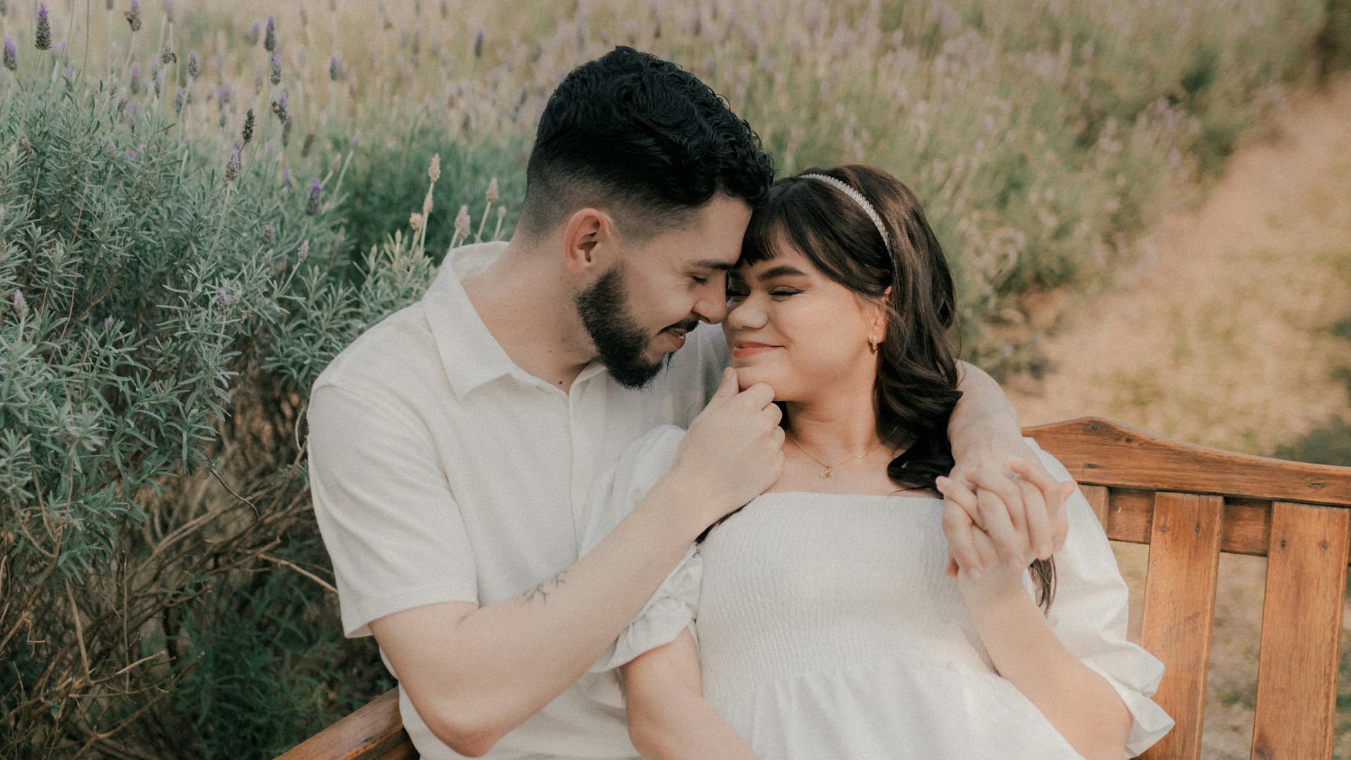 太太难达亲密高光时刻，可能只是少做了“情绪动作”！