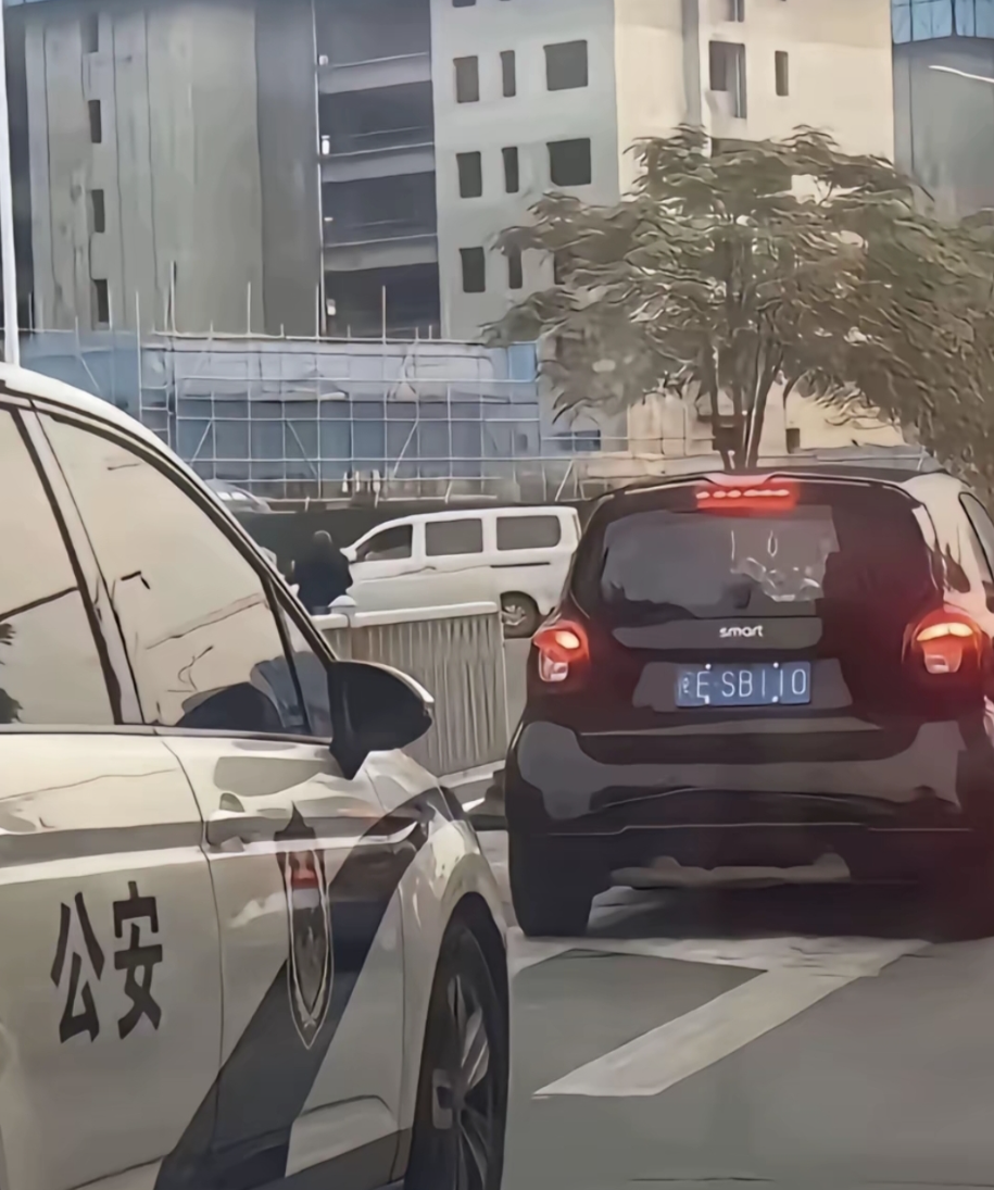 这属于贴脸开大吧！[哭笑不得][哭笑不得][哭笑不得]