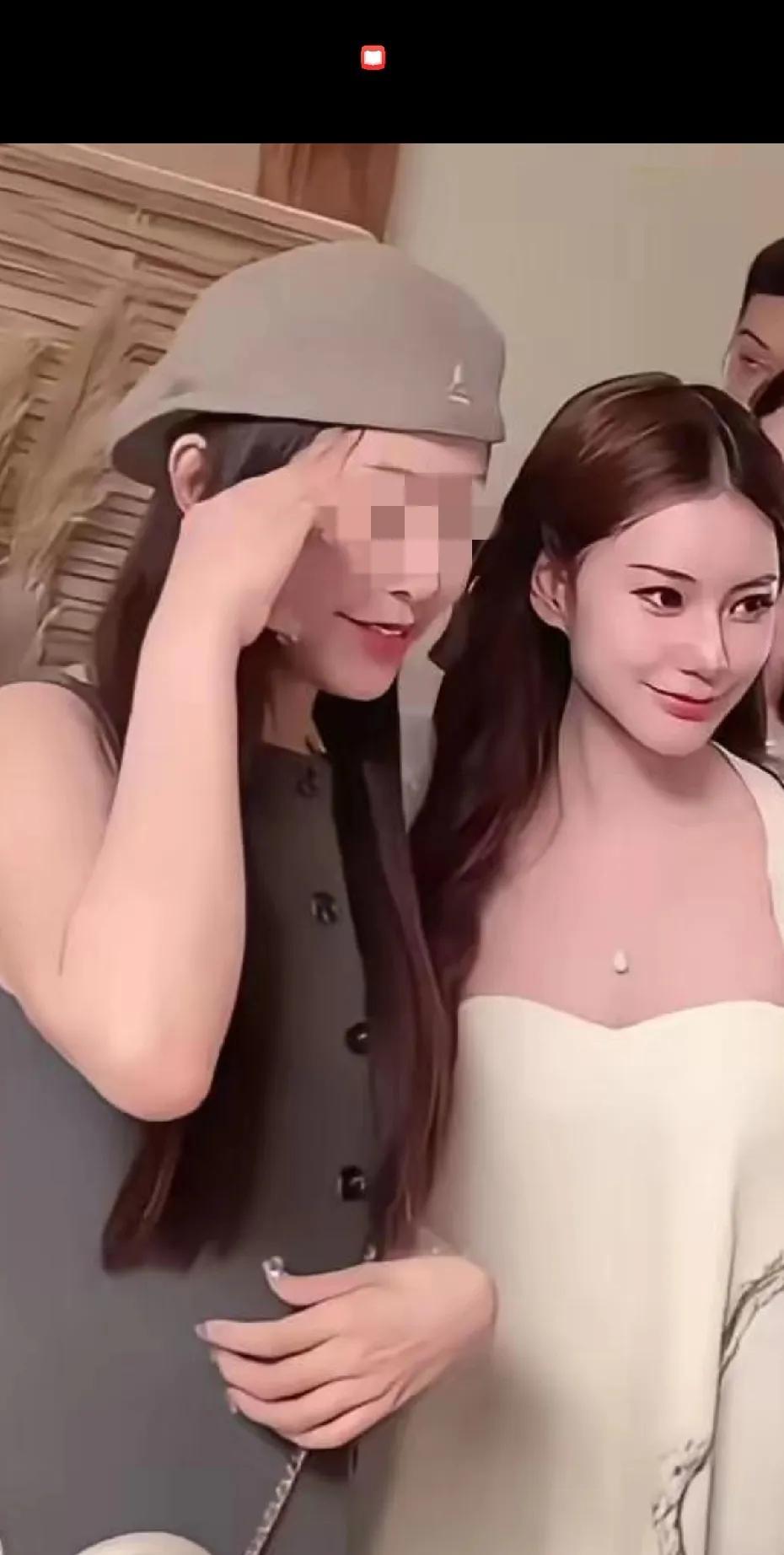 我朋友亲眼见过马晓梅本人，
她说近距离接触跟网上看差别还是很大的，
没想到……