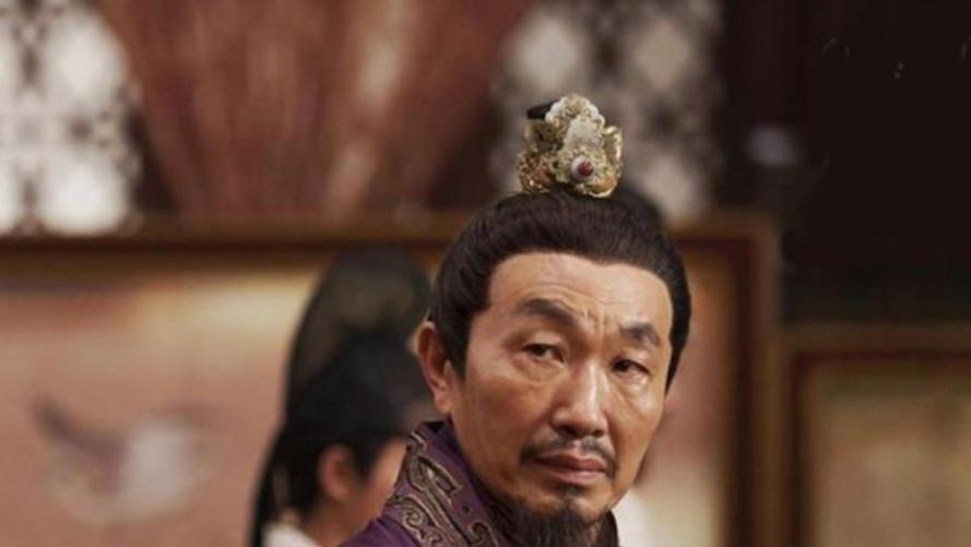 杨国忠真是祸国奸臣？别被骗了！他打压藩镇用力过猛，反成安史之乱导火索！