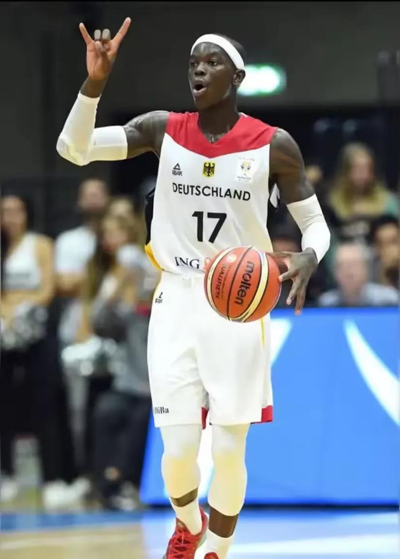 施罗德冲击名人堂，就差欧锦赛这一冠！
近日，NBA分析师抛出惊人观点：若施罗德带