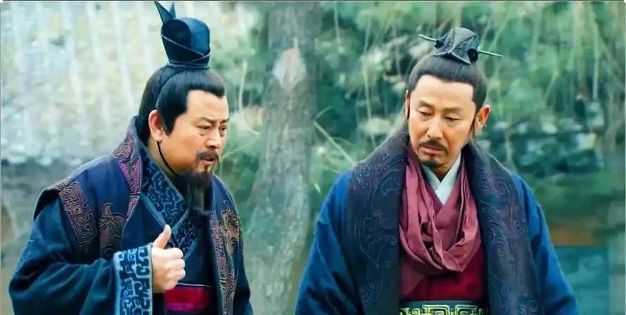 陈平抛弃项羽阵营，投奔刘邦之后的一段时间，陈平和汉军诸将关系非常好，毕竟秦末第一