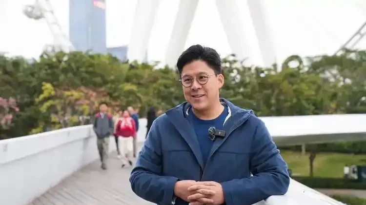 霍李两家安保差异











不敢相信！霍家居然敢不带保镖？李家却保镖
