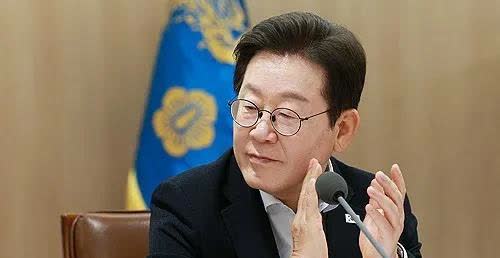 【明日（韩国8.15光复节）韩国80名国民代表将向李在明颁发任命书】韩国第21届
