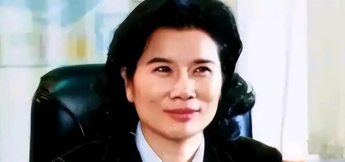 1991年，董明珠上门讨要42万货款，经销商却说:“再发50万的货，卖完一起结!
