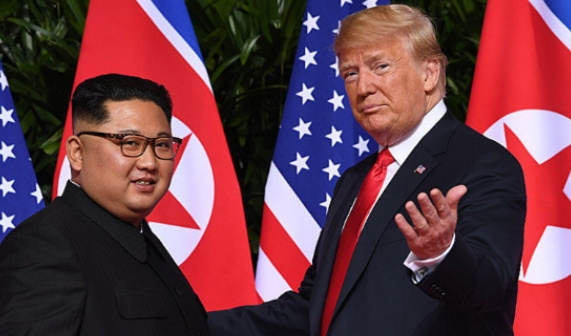 金正恩再次把特朗普一脚踹开。

据美国媒体透露，白宫于周三表示，唐纳德·特朗普在