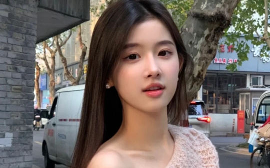 恶毒邻居全家都欺负我，我从精神病院康复出来，医生特别交待不要让我受刺激，惹我他们的路也就到头了