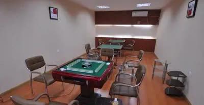 输钱？不是你技不如人！
棋牌室里天天都有一大群人打麻将。
如果你站在旁边观战