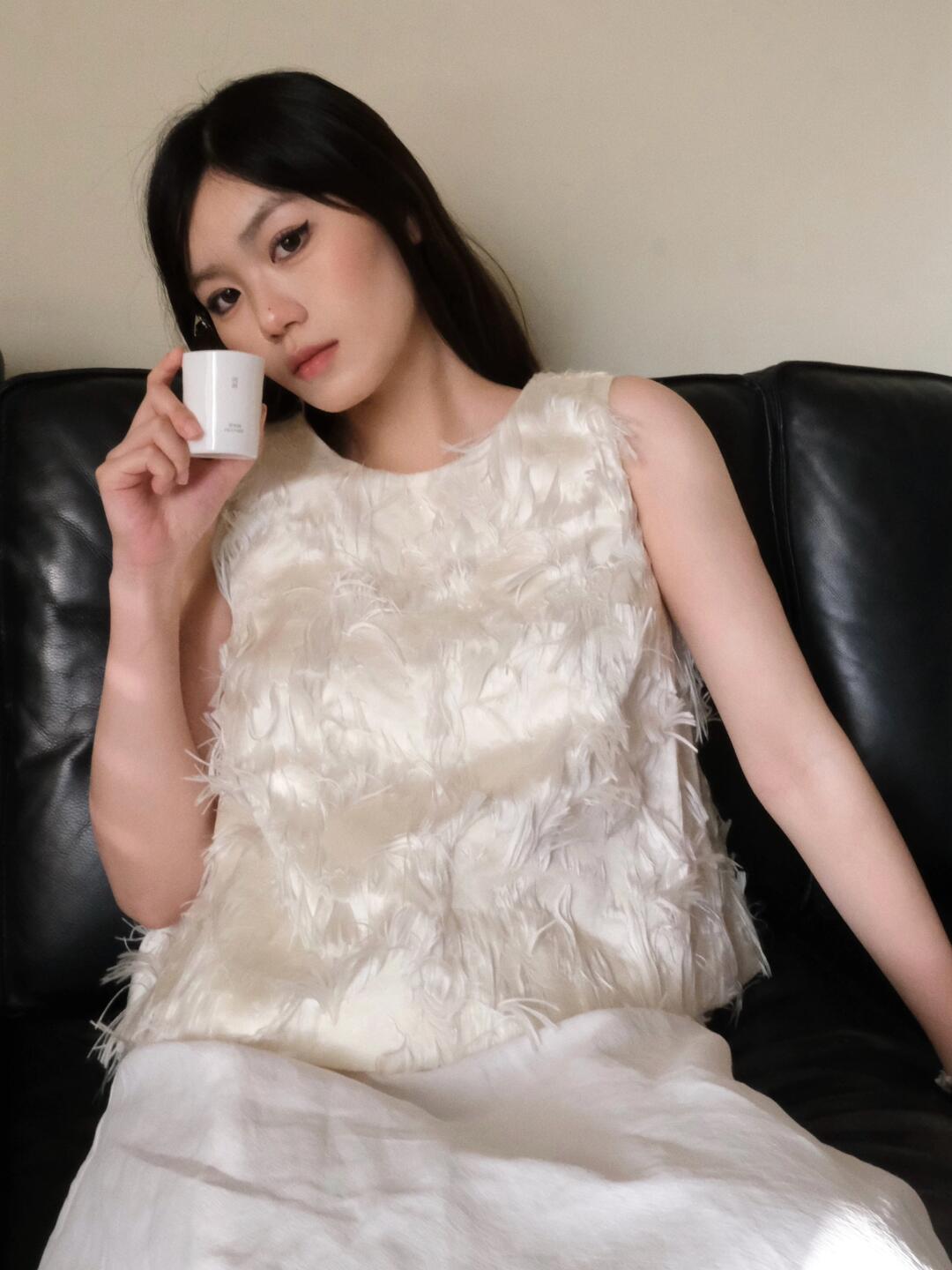 坠入白色梦境 像羽毛一样 