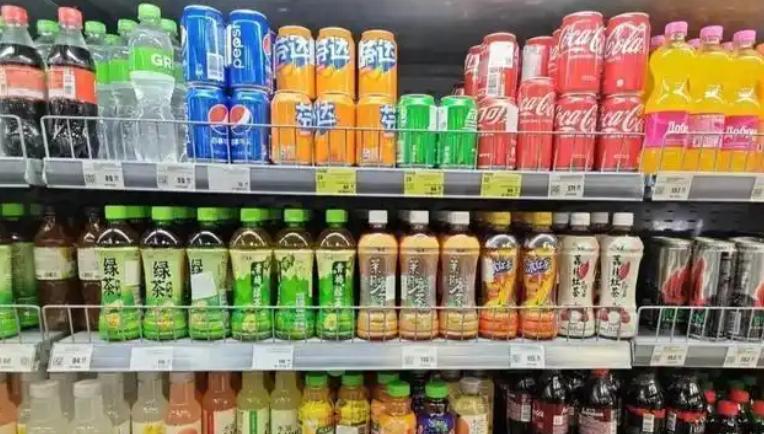 为什么欧美日韩澳新把俄罗斯那么大的市场直接让给中国？其实还是因为他们看不起中国，