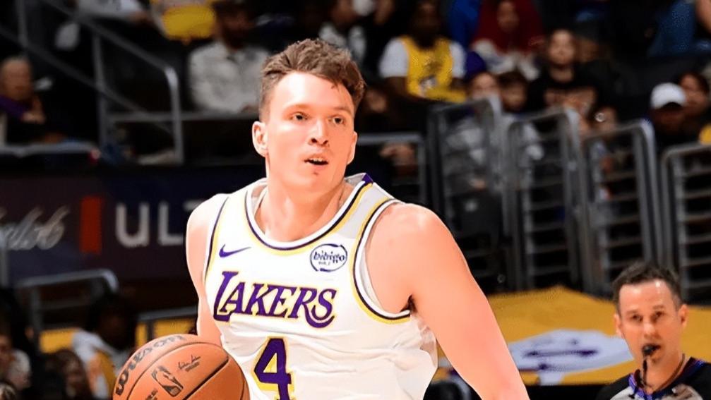 NBA战报：湖人16分溃败马刺，詹姆斯缺阵暴露三大致命伤？