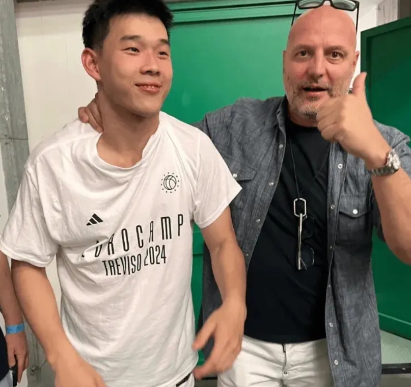 郭士强强烈想招林葳？
林葳在美国试训取得了好成绩，有可能在美国拿到合同。这个消息