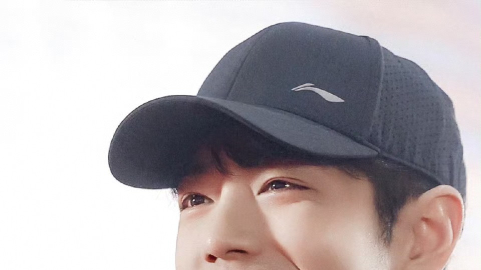 重庆别“哭”啦，肖战只是去拍戏啦！