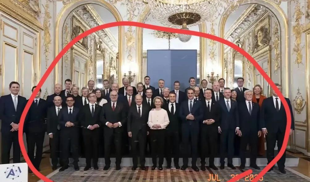 欧洲人“太可怜”了。
当地时间7月27日，美国总统特朗普与欧盟委员会主席冯德莱恩