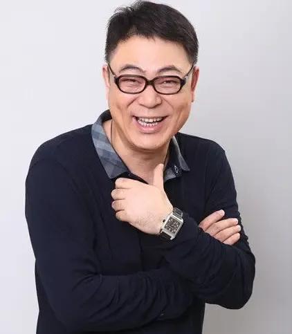 莫非真的叫孩子妈给锤塌了？
高亚麟被强制执行310.4万余元登上了热搜。
去年的