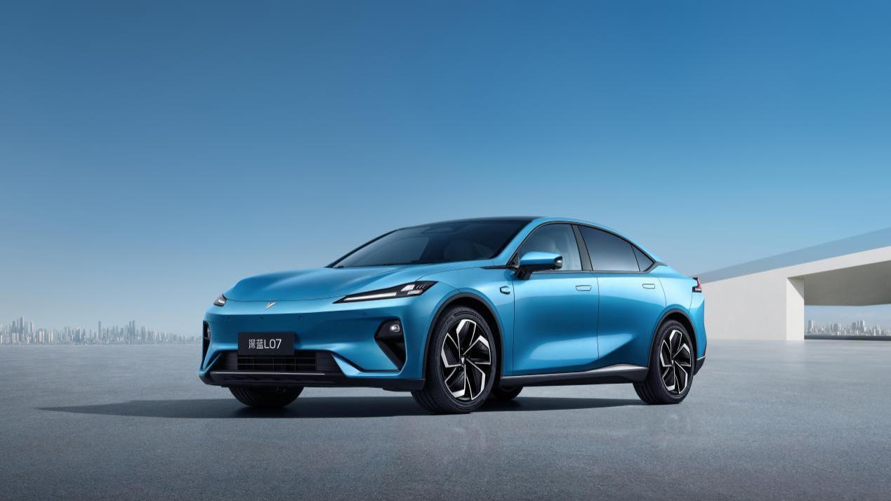 一台让“华为智驾”变成白菜价的车，到底有多香？​