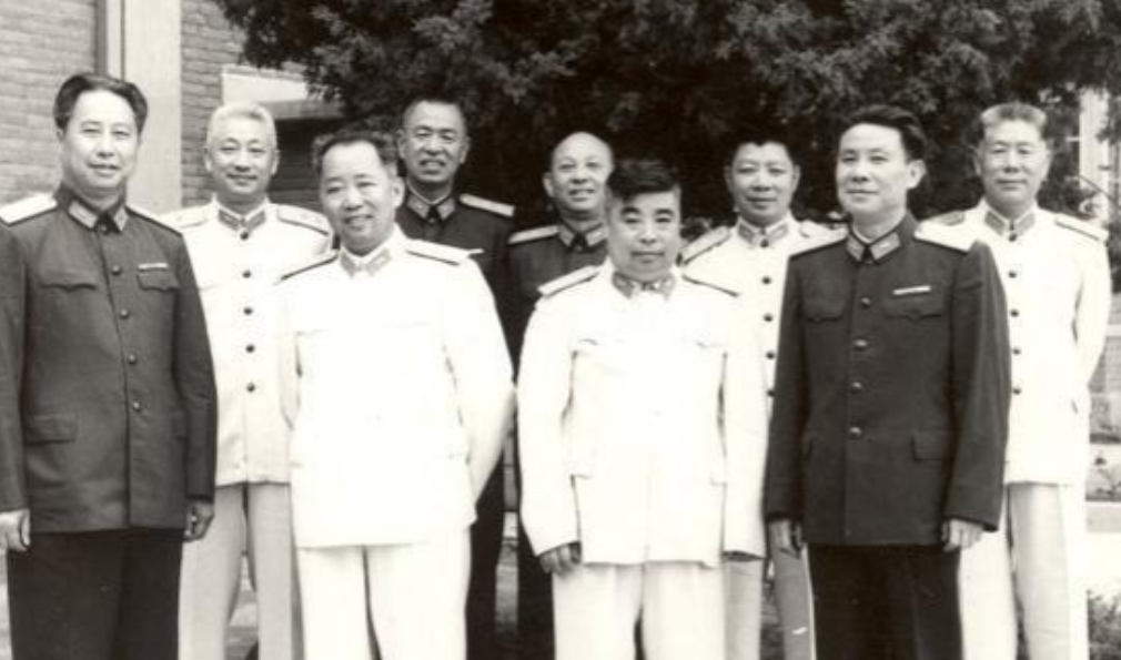 抗美援朝四个第一的39军军长吴信泉将军。

在朝鲜战争爆发后不久，美军采取了激进