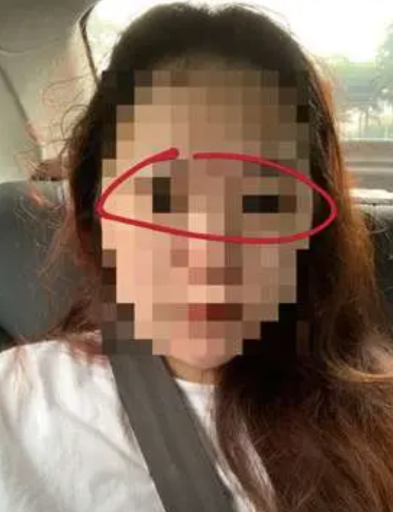 为什么的士或者网约车司机喜欢用后视镜来看乘客？
坐了很多车，发现有60%的司机很