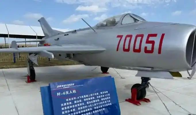 J-6当靶机属实浪费，其最大价值是其拥有的两台涡喷6。
最近长春航展上J-6无人