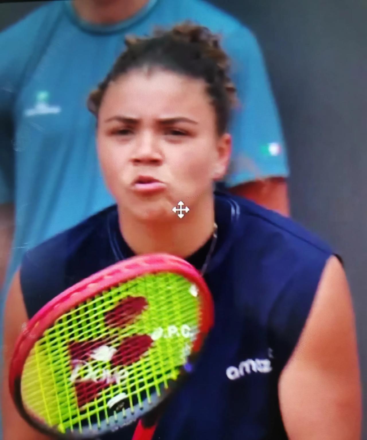 逆转大胜！在今天晚上刚刚结束的WTA1000罗马网球公开赛女单四分之一决赛中，2