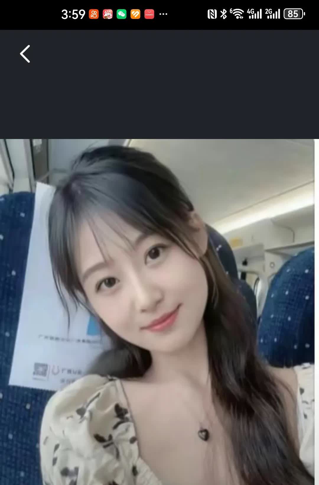 现在离异单身女怎么那么多？
朋友在市郊盖了个二层楼，上下一溜共计12间房。
