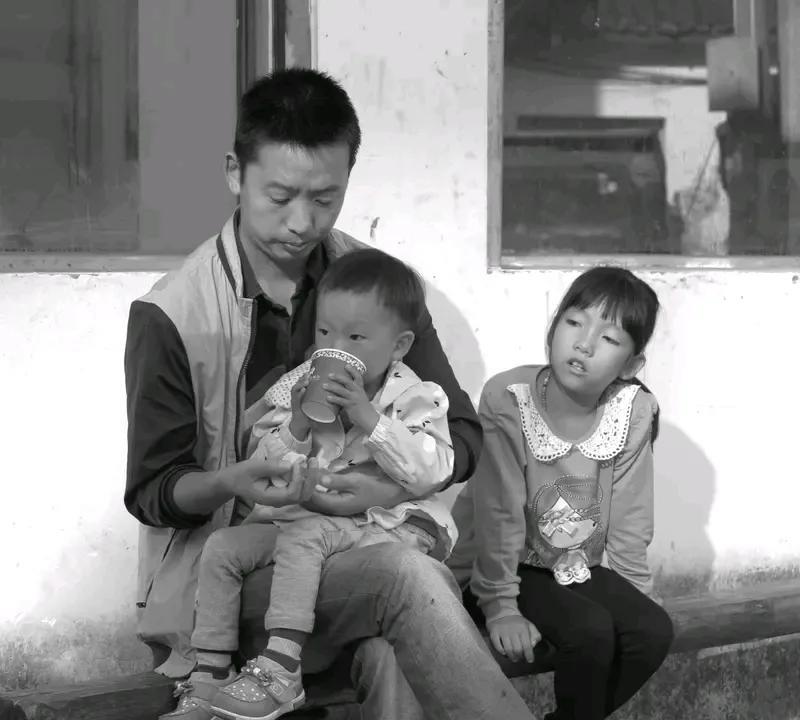 我们常常会发现，每逢国家到了生死攸关的紧要关头，站出来保卫国家的大多是普通百姓家