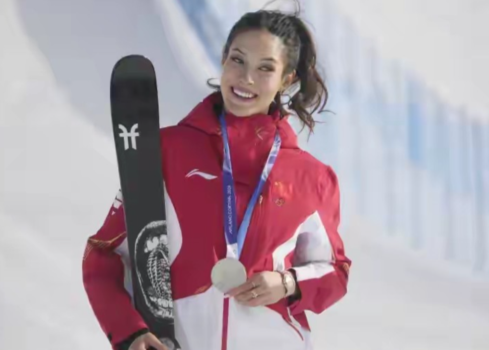 谷爱凌：五枚冬奥奖牌，一次比一次难
在16日深夜进行的米兰冬奥会自由式滑雪女子大