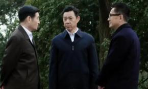 体制内什么级别，才可以穿行政夹克。
其实并没有相关规定，必须到某个级别才可以穿，