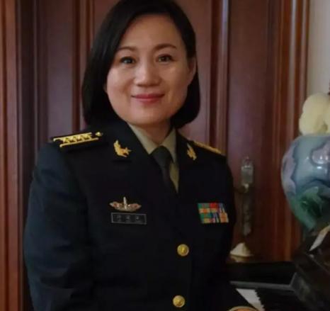 许世友的孙女许道江和丈夫吵架后，像往常一样给奶奶田普打电话告状，原本想着让奶奶帮