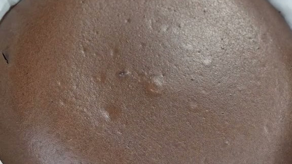鸡蛋别只会蒸蛋羹了，教你一个新做法！不用面粉加空气炸锅，巧克力布朗尼蛋糕，比买的还好吃！
