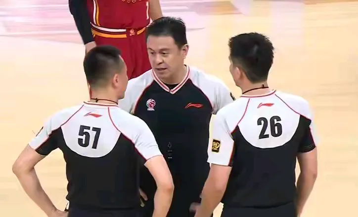 破案了，最后5秒为什么那么快？
一、裁判用的是山西时间，不是北京时间。
也可能山