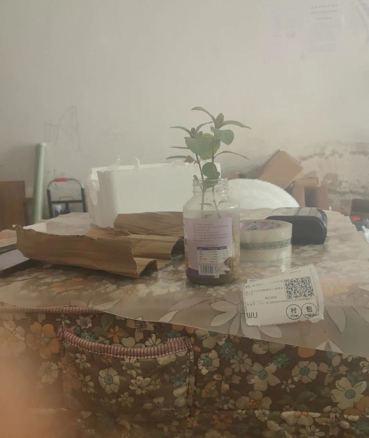 钱太难挣了，各行各业都不容易，做了三年的快递什么样的人我都你遇到过
看了别人的