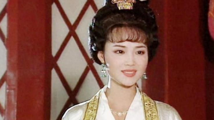 58岁茹萍的风光与心酸：女儿离婚儿子未婚，重组家庭背后的冷暖人生