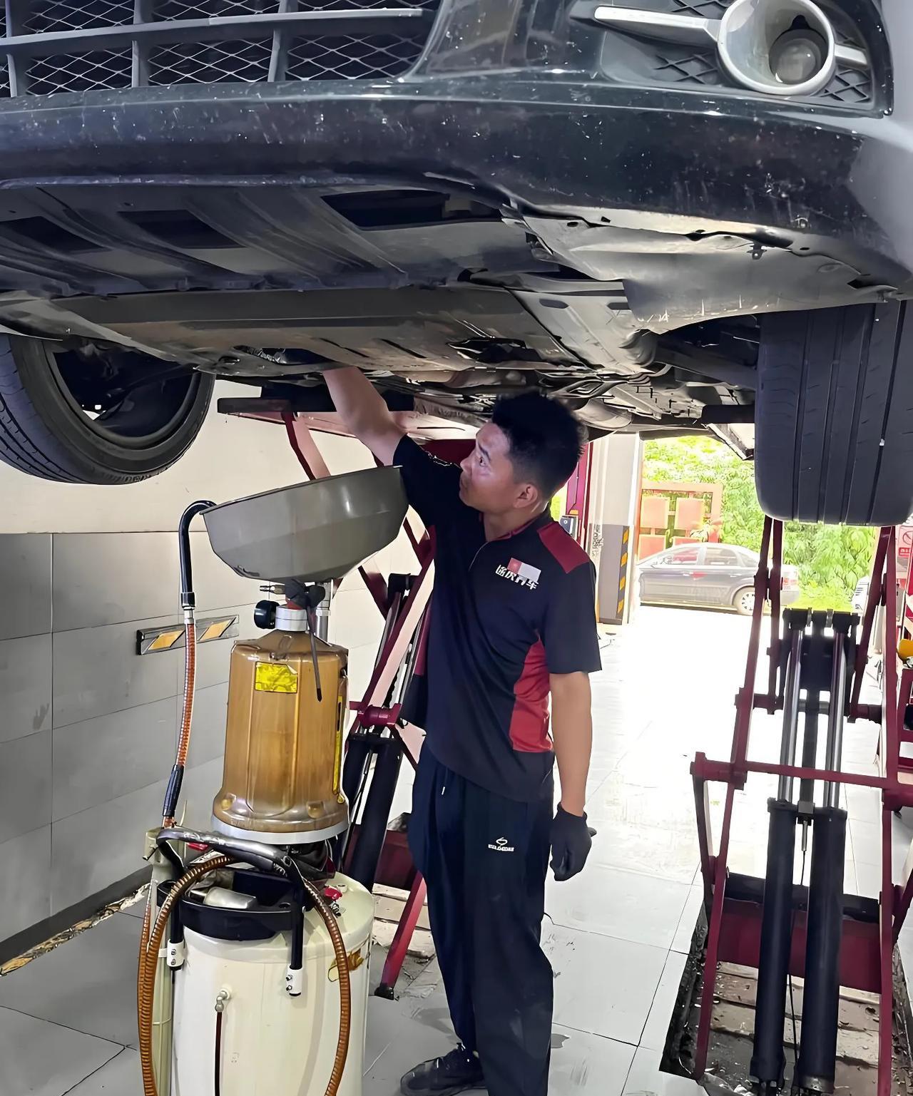 为啥汽车5000公里就要保养一次？北京到福州或者到贵阳开一个来回就是5000公里