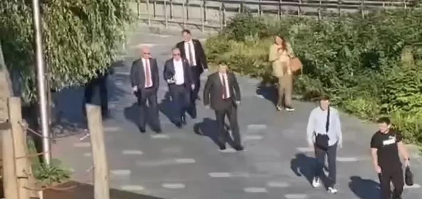 周三，美国中东特使威特科夫已到达俄罗斯，负责接待的是俄罗斯直接投资基金负责人德米