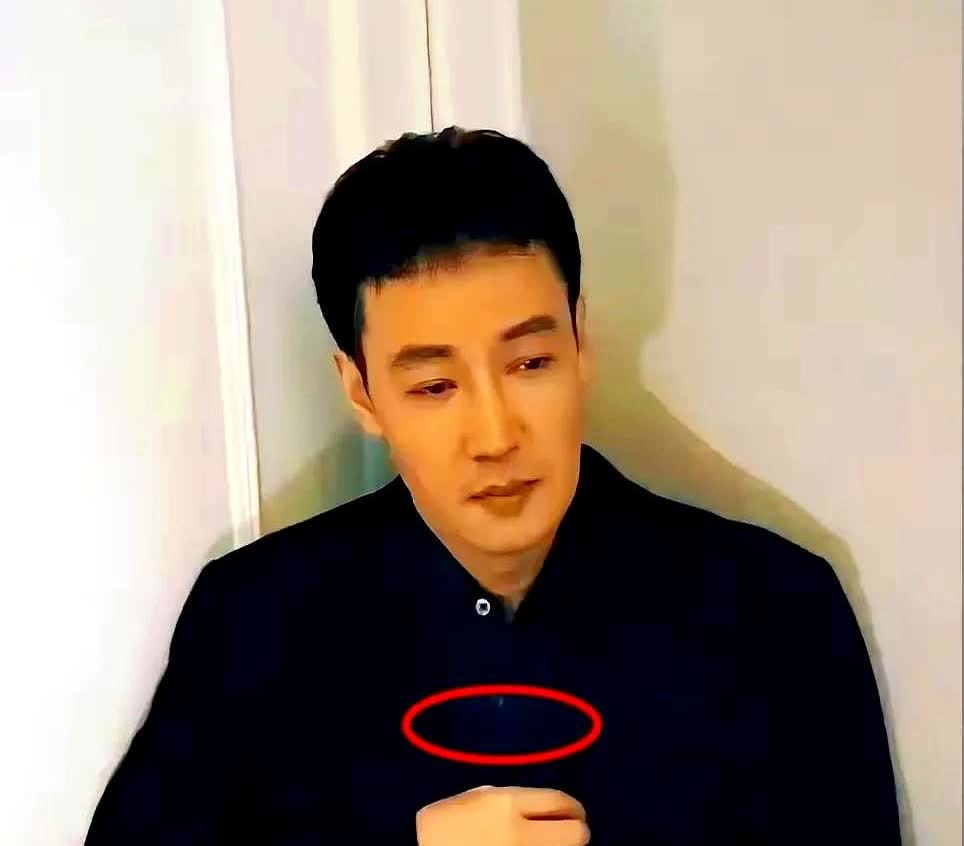 辛柏青状况很糟糕，李乃文非常担心他的情况。

李乃文说他连话都说不出来了。
