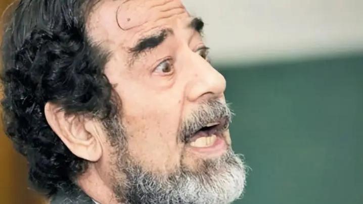 1990年硬核外交名场面：萨达姆妄称 “科威特是伊拉克的香港”，钱其琛一句话戳穿侵略本质