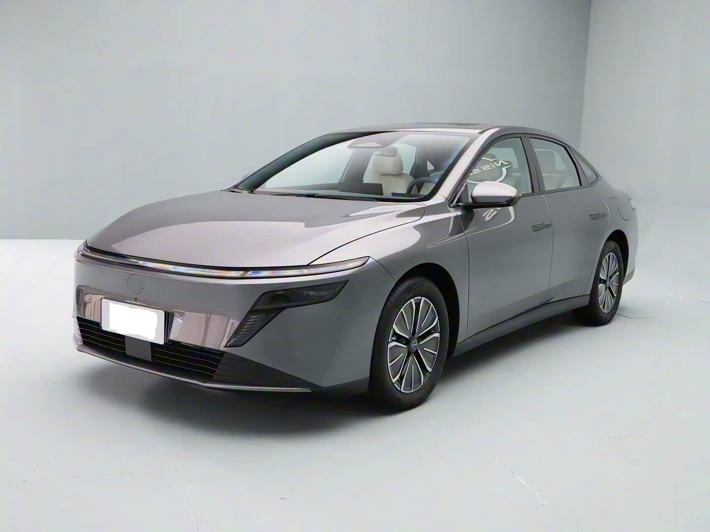 日产插混中型车开启预售！轿跑运动外观，配四轮独悬，续航180