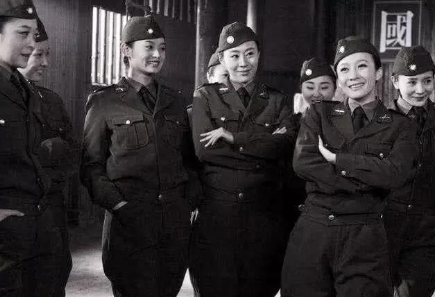 一天，周志英和戴笠缠绵完，娇滴滴地说道：“万一我怀孕了怎么办？”戴笠回复：“我不