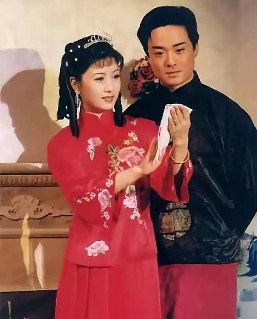 朱俭走了，
最痛的大概不是妻子，
不是师父孙徐春，不是茅善玉，
是他自己。
他唯