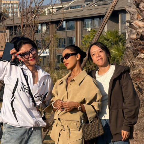 吉克隽逸晒来自大凉山的美照
原来大凉山这么美，这么热！
吉克隽逸分享了一组美照，