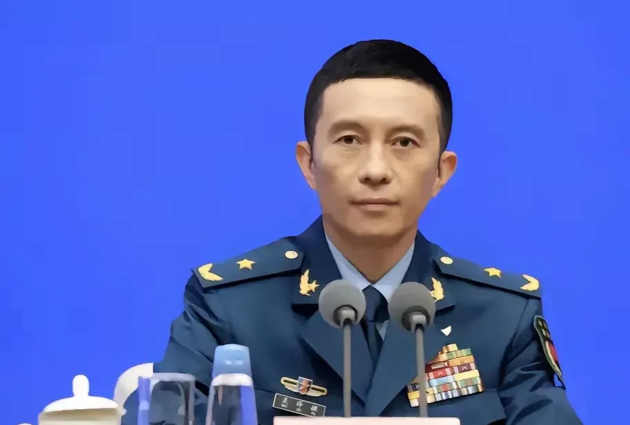 特朗普来参加活动没必要











有人竟然还在琢磨，要不要把那个美国