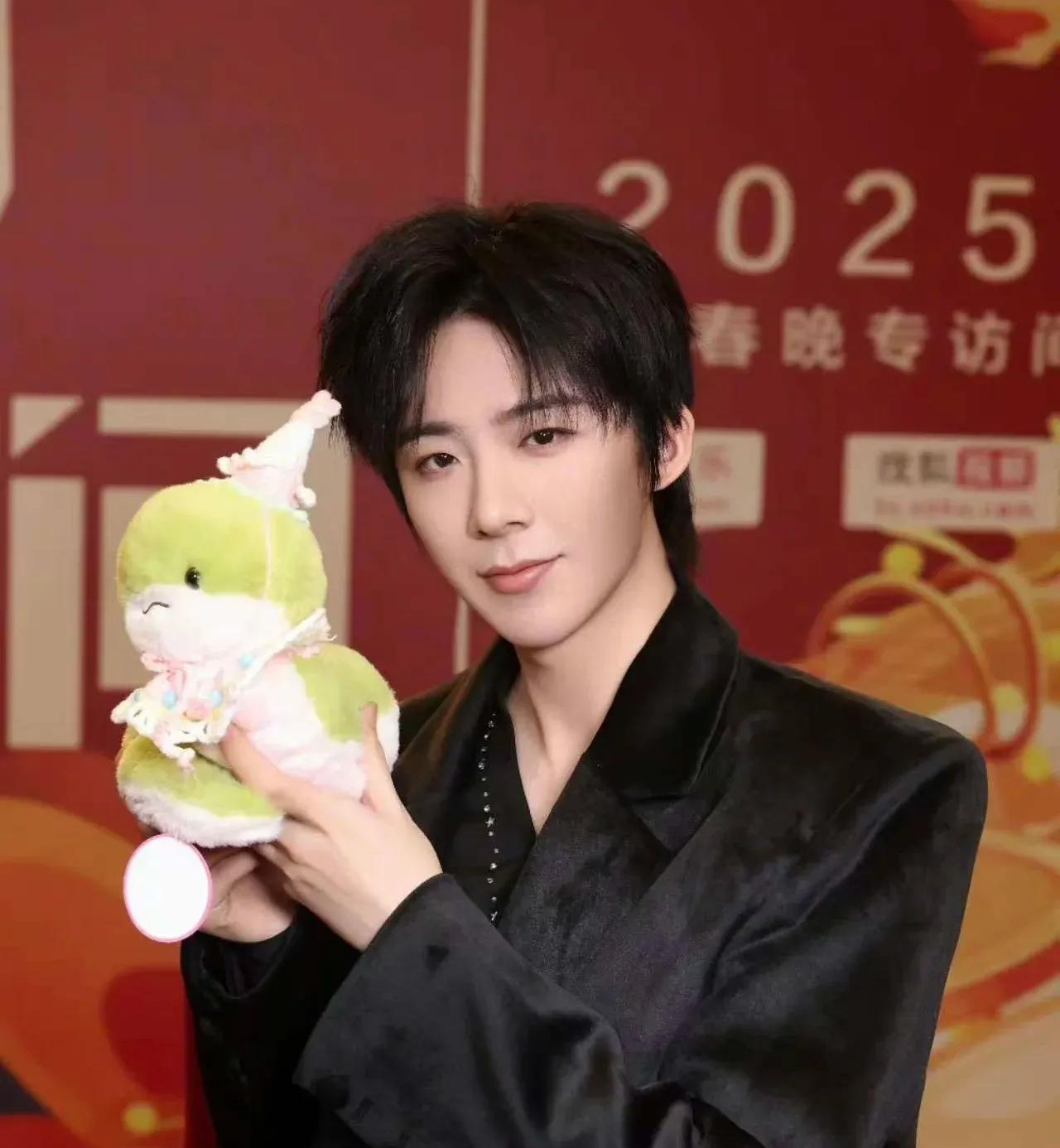 刘宇宁也太优秀了
他是怎么做到既能唱歌好
演戏还
人品还好的
他之前直播的时候就