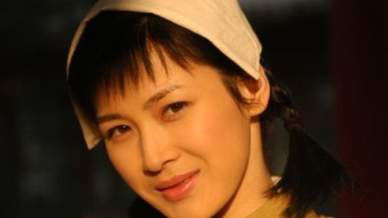 “亮剑女神”童蕾：嫁入豪门13年，负债1.4亿，丈夫锒铛入狱！