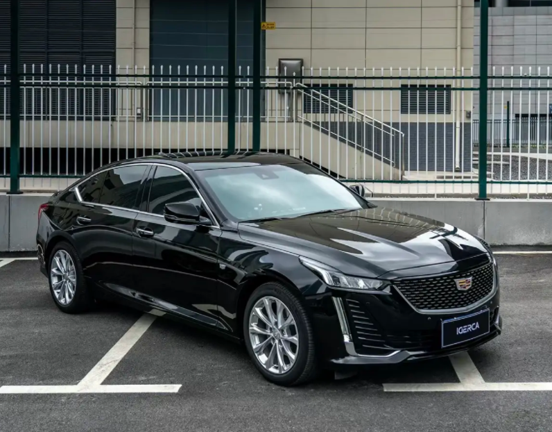 国产新能源和bba打架，却出来个副作用，二线豪华品牌完了