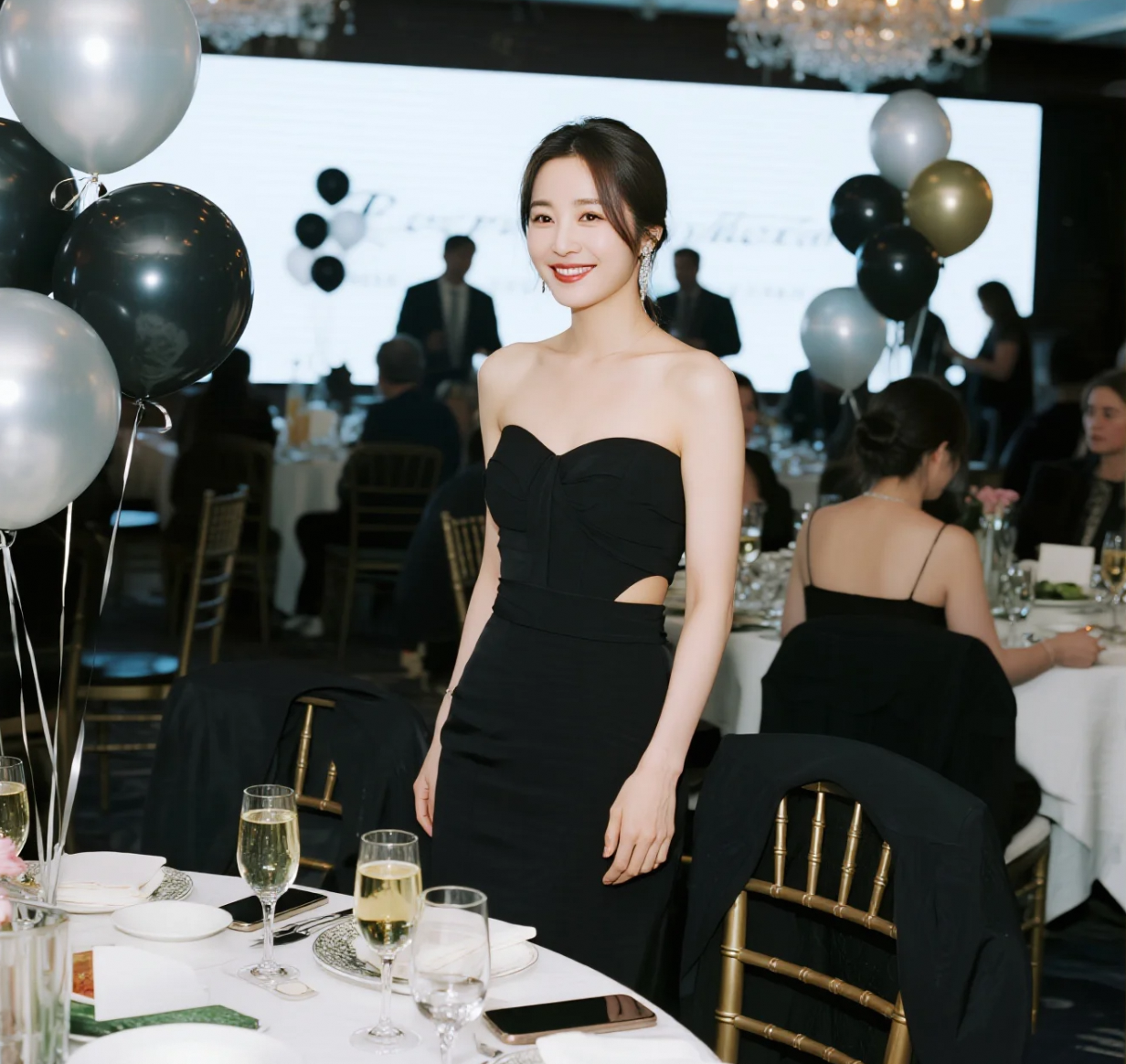 裙摆摇曳：晚宴灯光下的梦幻瞬间