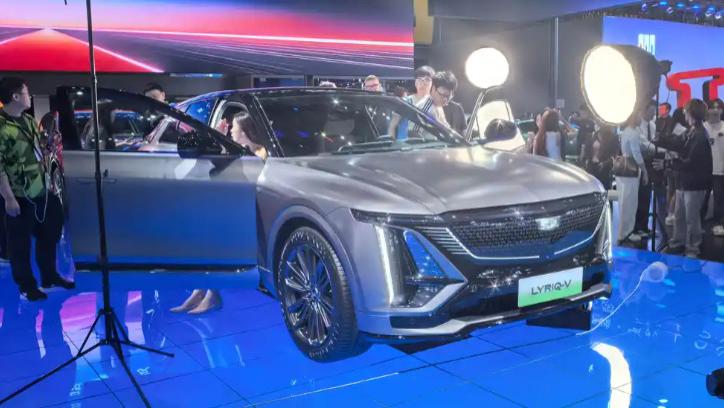 443kW+210极速！凯迪拉克锐歌V版性能强悍，续航里程敢不敢说？