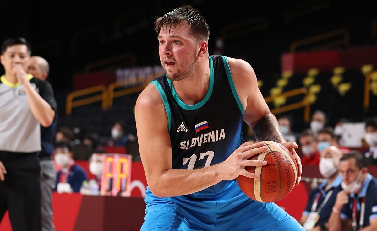 湖人有情有义啊！这份豪迈，体现在对球星东契奇的全力支持上。



据Basket