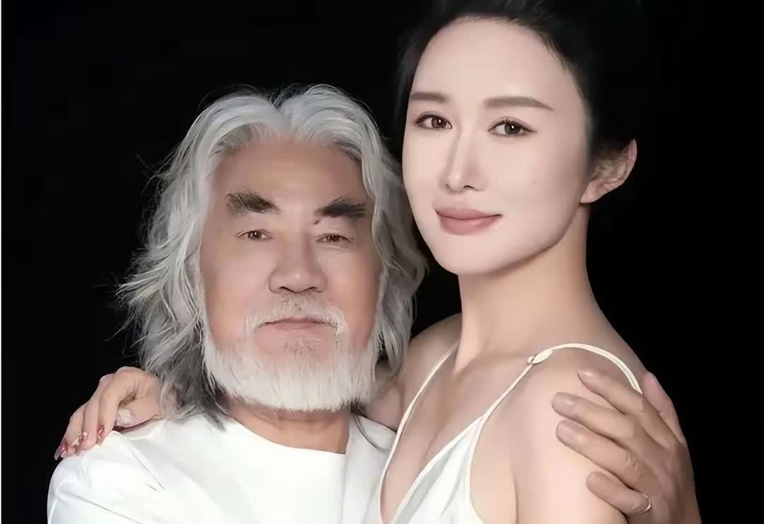 新闻来了[笑哭]张纪中现在的处境
给所有男人上了一课
人老了就得服老，别贪恋